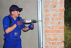 Exclusive Garage Door Service Highwood, IL 847-986-0265 - installation-side